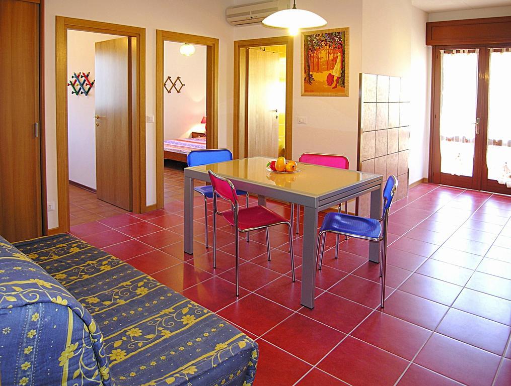 Appartamenti Lira Bibione Habitación foto