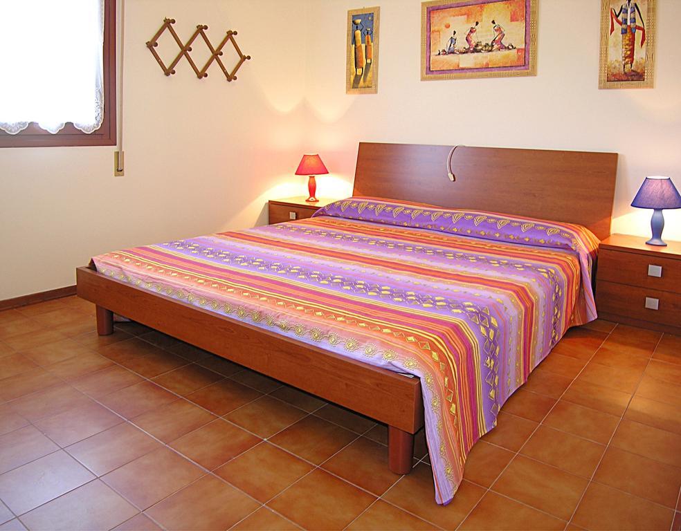 Appartamenti Lira Bibione Habitación foto